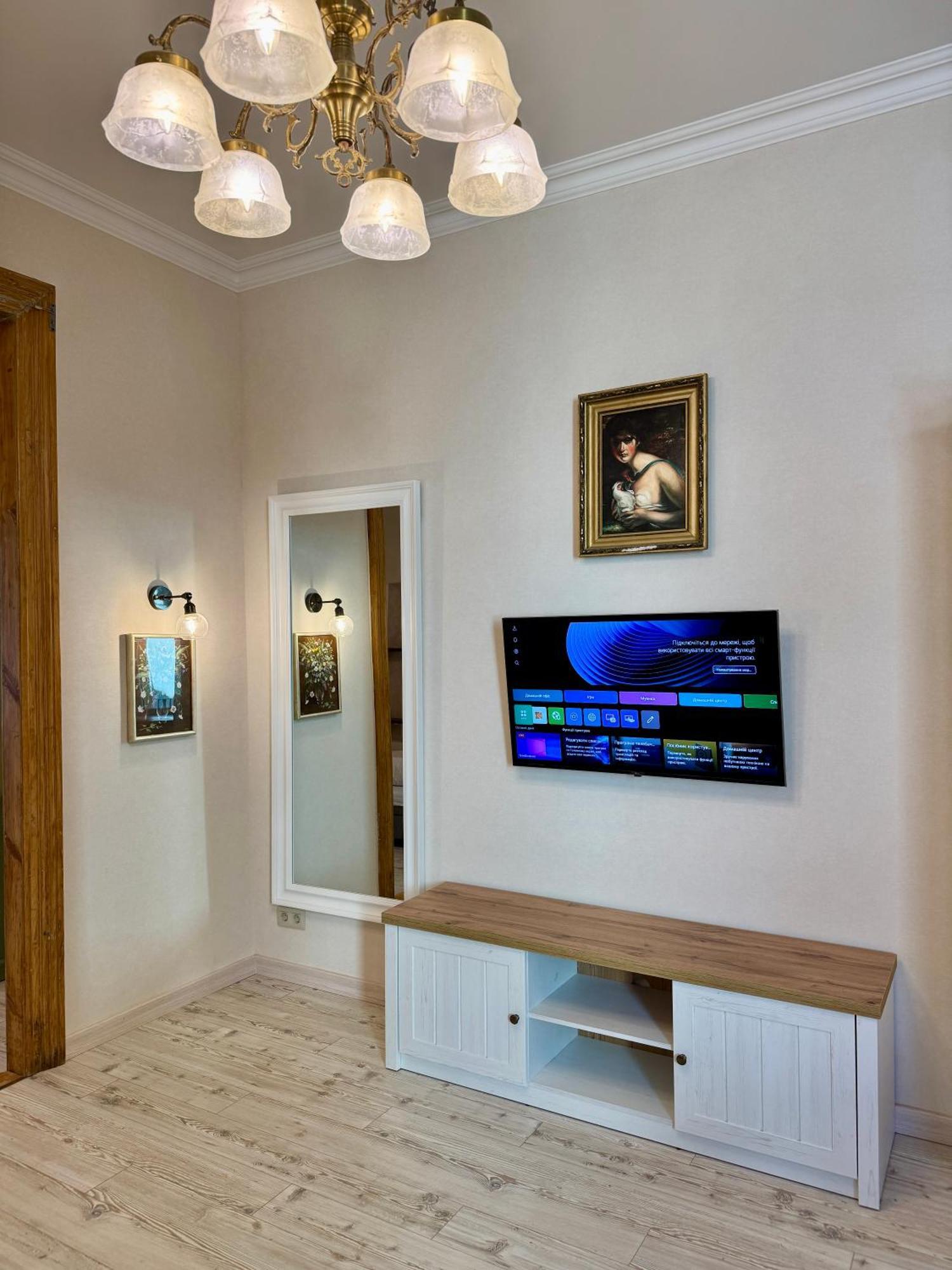 Elite Apart Near Svoboda Avenue Lviv Exterior photo